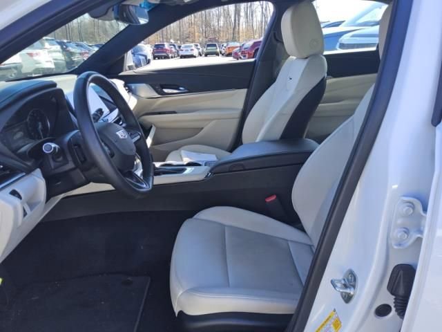 Used 2025 Cadillac CT4 Premium Luxury AWD/4WD image 6