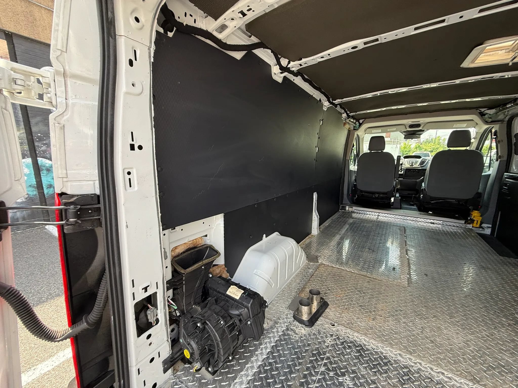 Used 2019 Ford Transit 250 148 Low Roof RWD image 46
