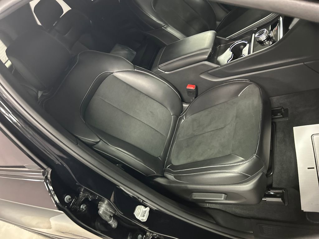 Used 2025 Jeep Grand Cherokee Altitude image 25