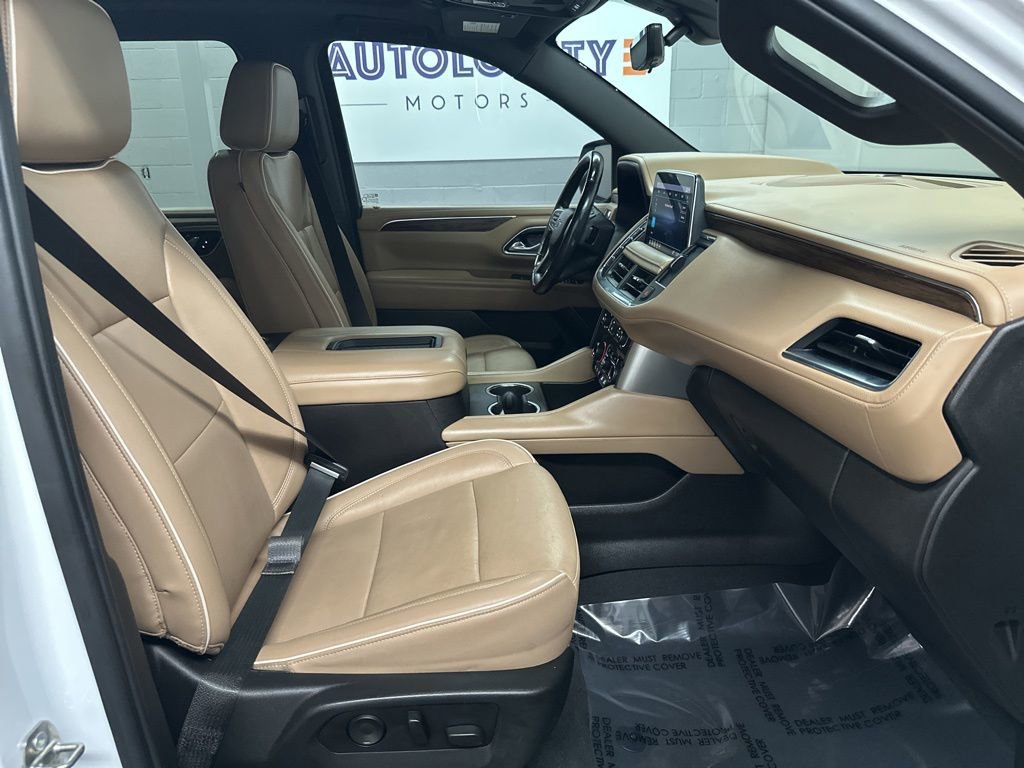 Used 2021 Chevrolet Suburban Premier w/ Premium Package image 19