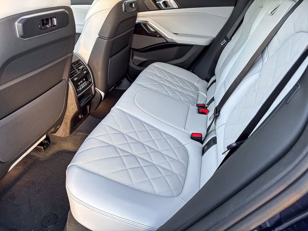 New 2026 BMW X6 xDrive40i image 28