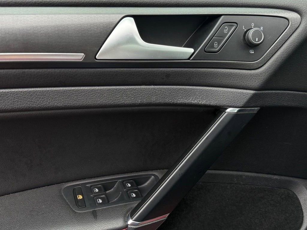 Used 2018 Volkswagen GTI Autobahn image 24