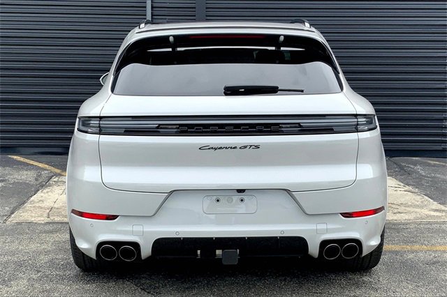 New 2025 Porsche Cayenne GTS image 9