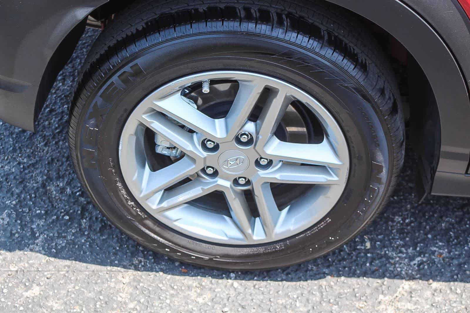 Certified 2023 Hyundai Kona SE AWD/4WD image 13