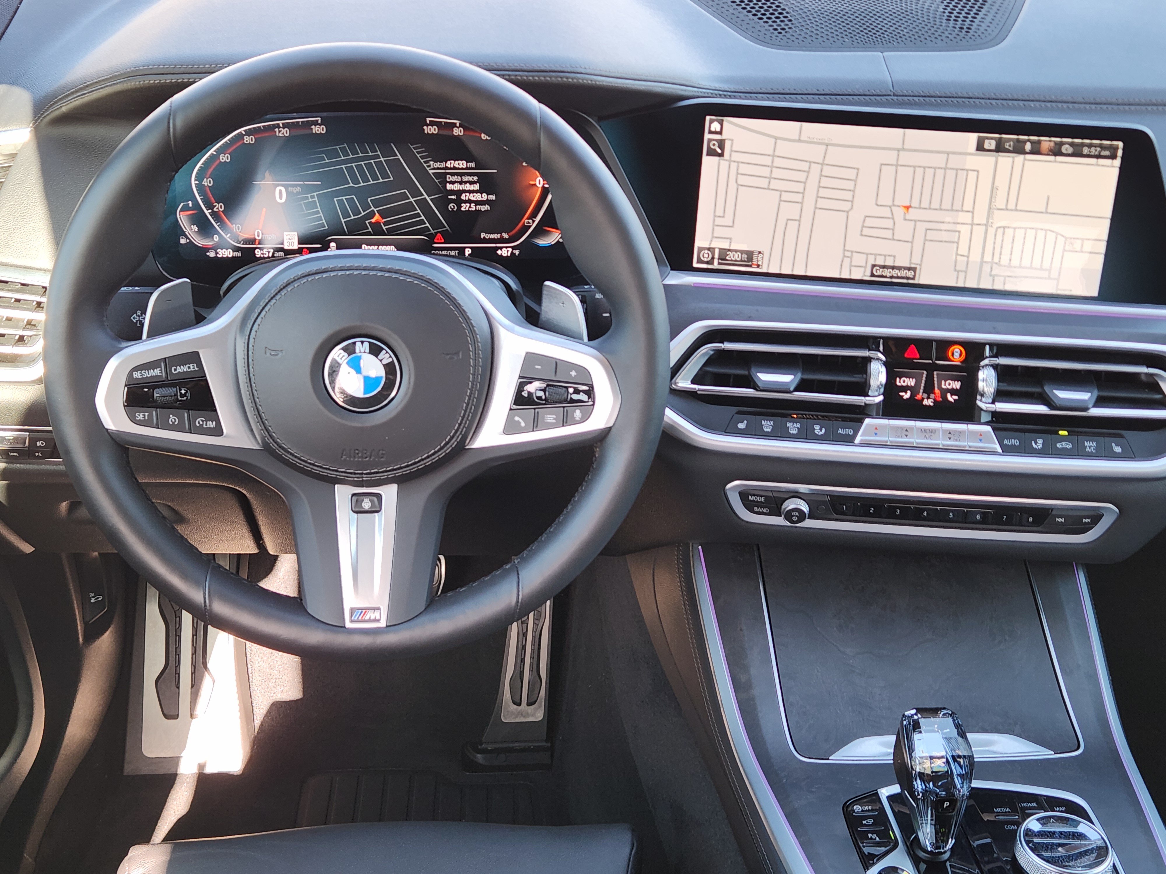 Used 2022 BMW X5 xDrive40i w/ M Sport Package AWD/4WD image 33