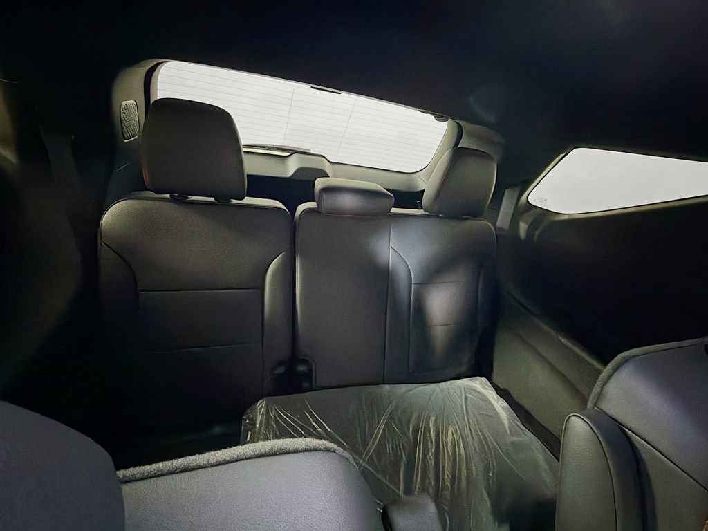 New 2026 Chevrolet Traverse Z71 w/ Enhanced Driving Package AWD/4WD image 29