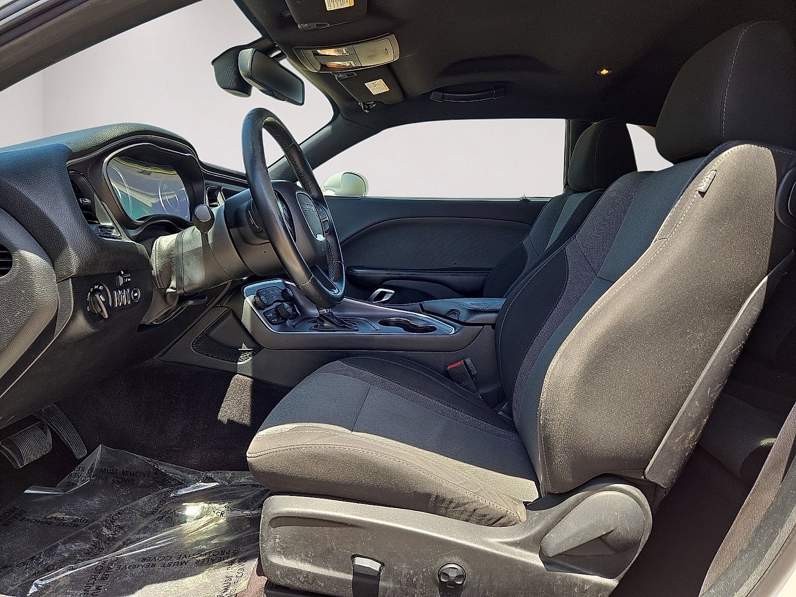 Used 2016 Dodge Challenger SXT RWD image 18