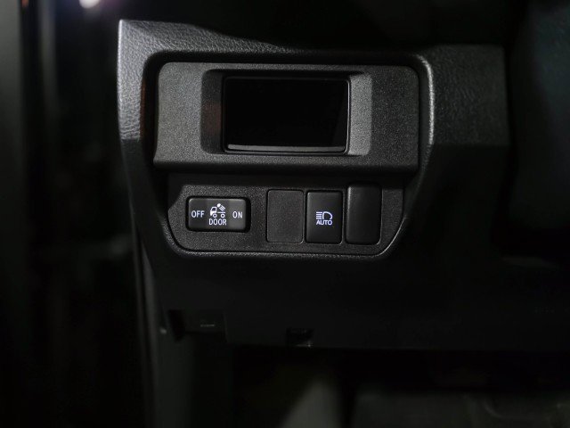 Used 2019 Toyota Tacoma SR5 image 29