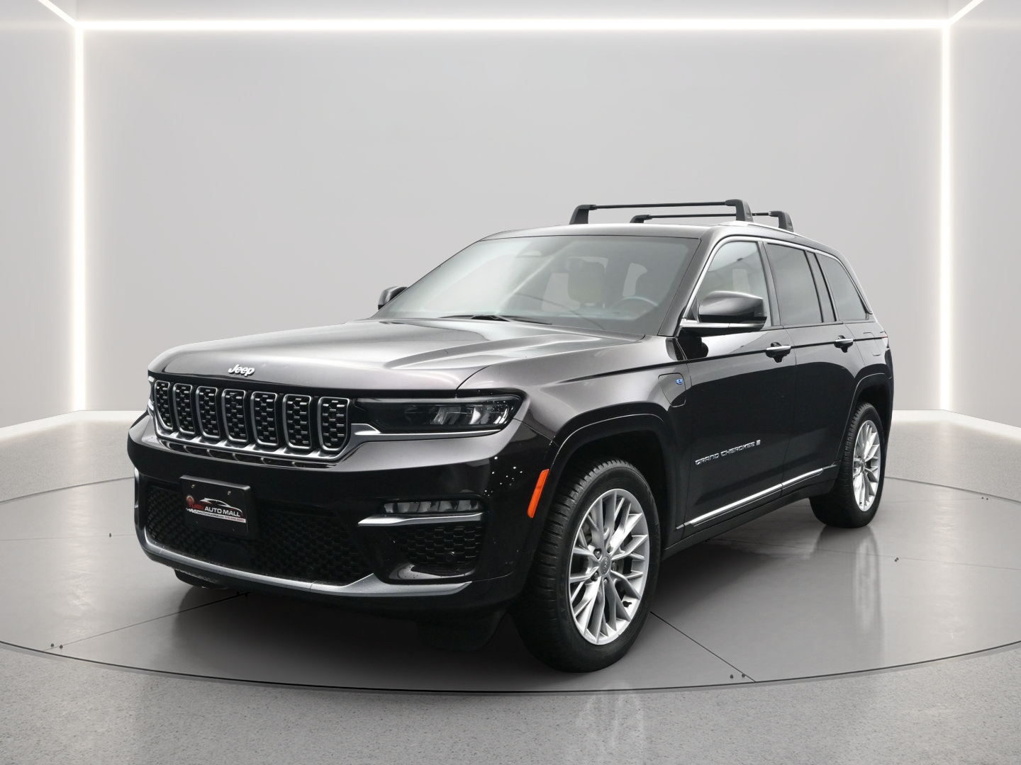 Used 2022 Jeep Grand Cherokee Summit w/ Advanced Protech Group IV AWD/4WD image 1