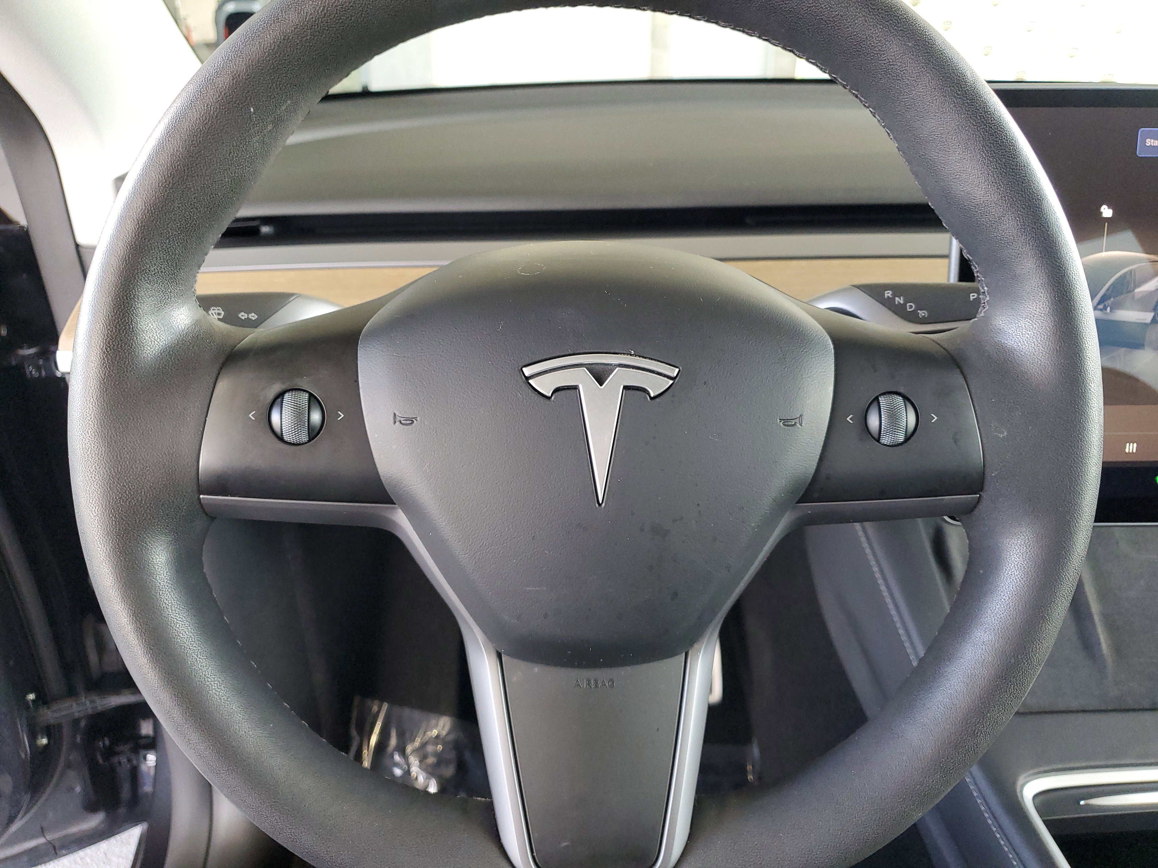 Used 2024 Tesla Model Y Performance AWD/4WD image 23