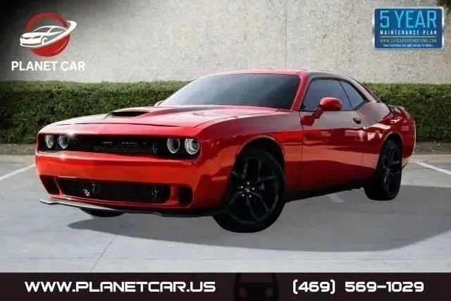 Used 2021 Dodge Challenger SXT w/ Blacktop Package image 1