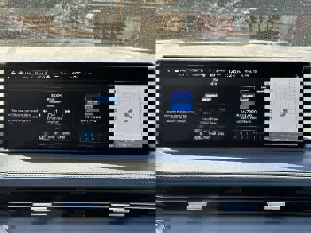 Used 2023 Genesis GV70 2.5T w/ Sport Prestige Package image 12