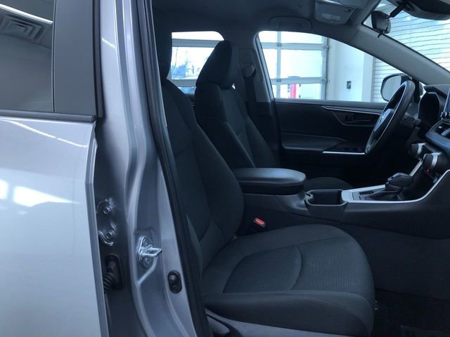 Certified 2025 Toyota RAV4 LE image 22