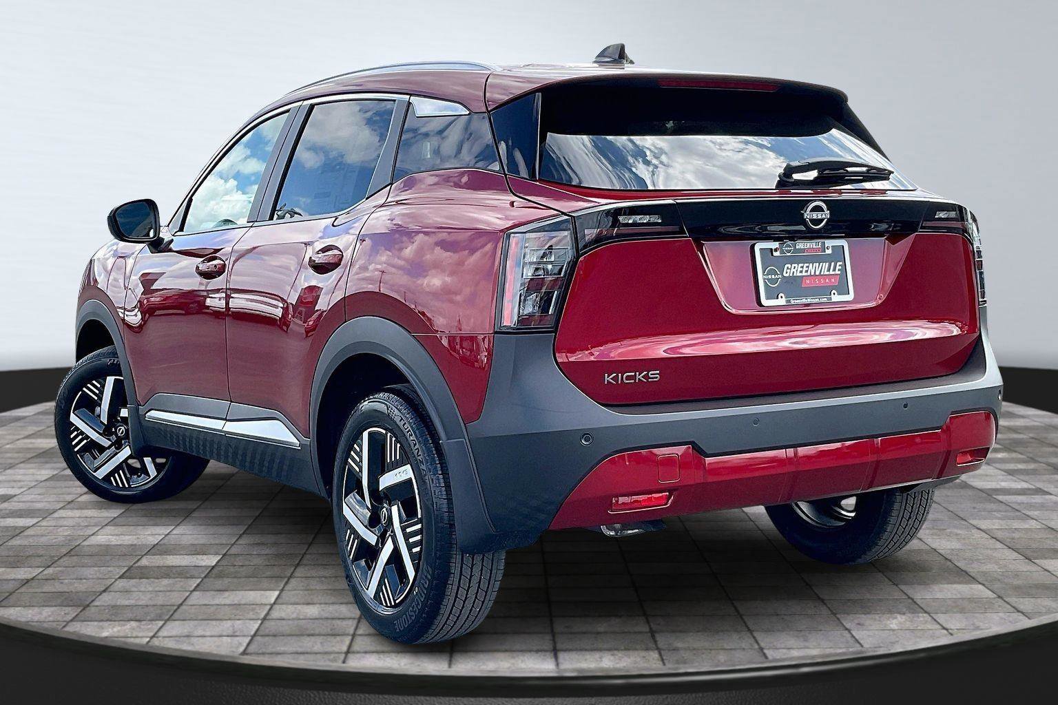 New 2026 Nissan Kicks SV FWD image 4