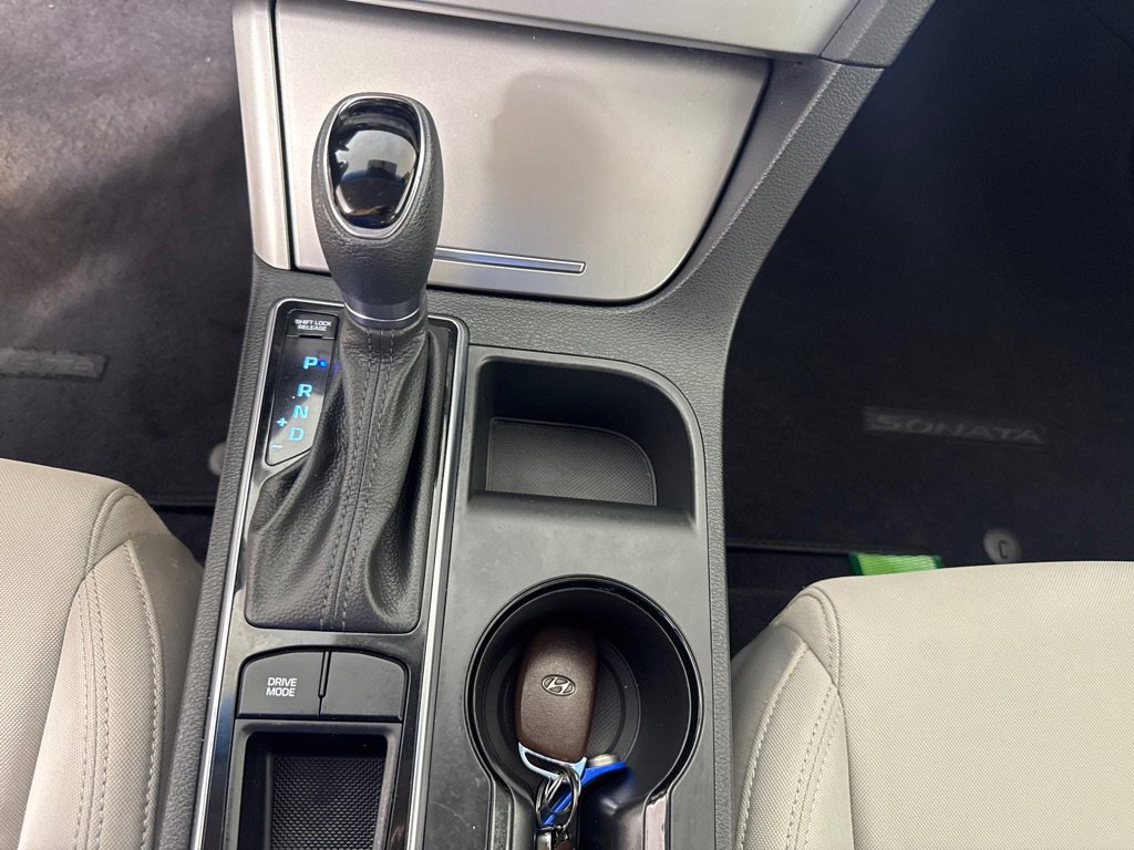 Used 2016 Hyundai Sonata SE image 19
