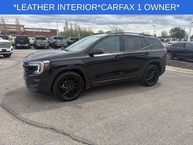 Used 2024 GMC Terrain SLT w/ Elevation Edition FWD image 6