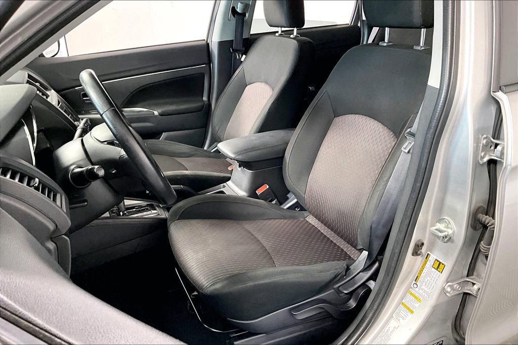 Used 2019 Mitsubishi Outlander Sport SE image 25