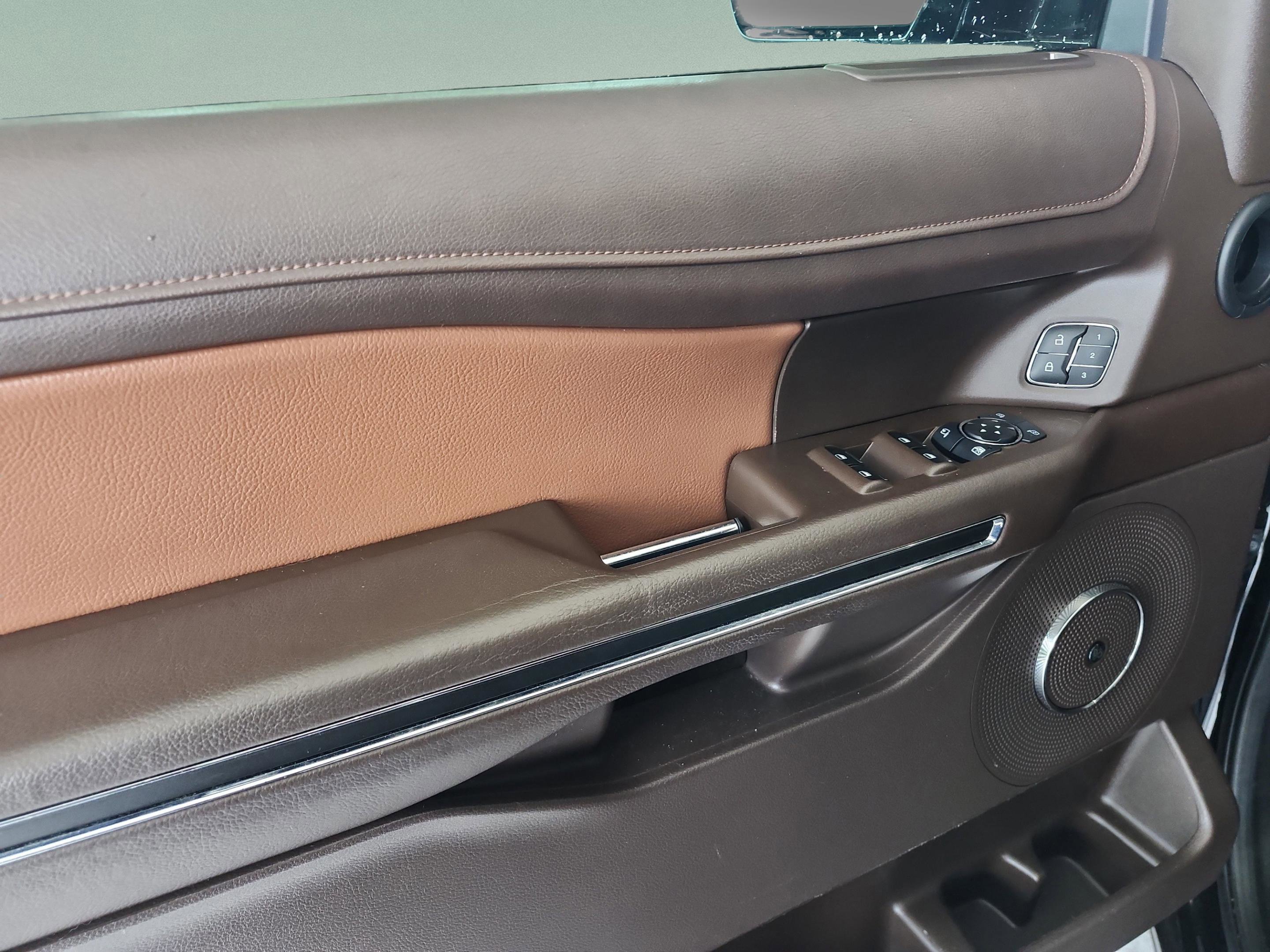 Certified 2022 Ford Expedition King Ranch RWD image 15