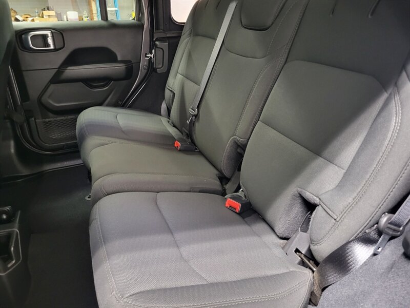 Used 2022 Jeep Wrangler Unlimited Sahara w/ Cold Weather Group AWD/4WD image 59