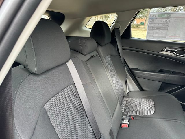 New 2026 Kia Sportage LX w/ LX Convenience Package FWD image 23