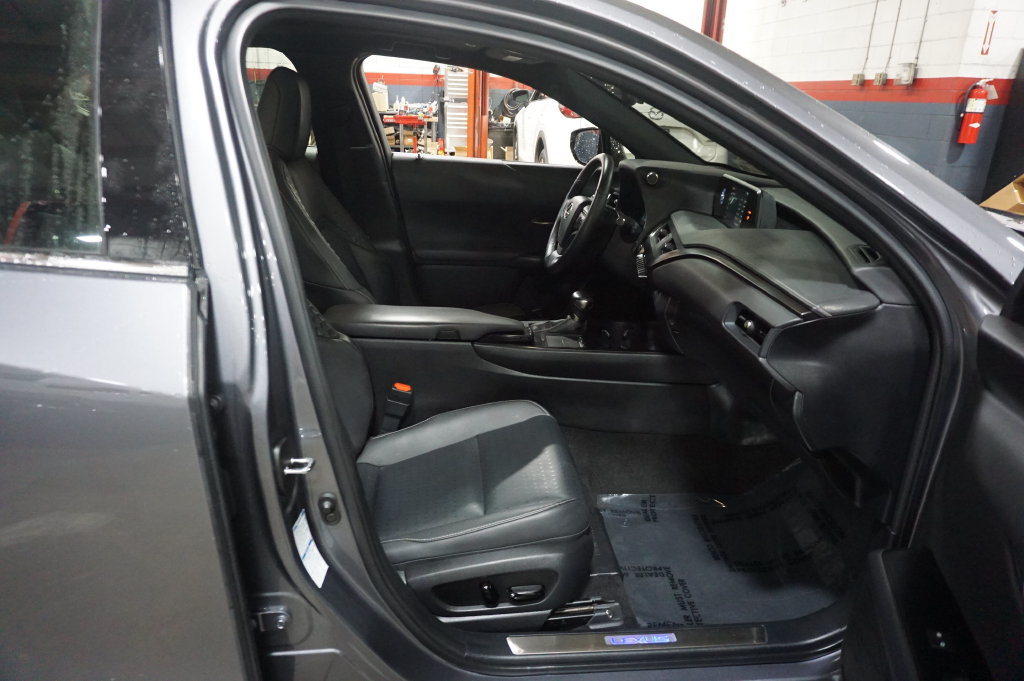 Used 2021 Lexus UX 250h w/ Accessory Package (Z2) AWD/4WD image 16