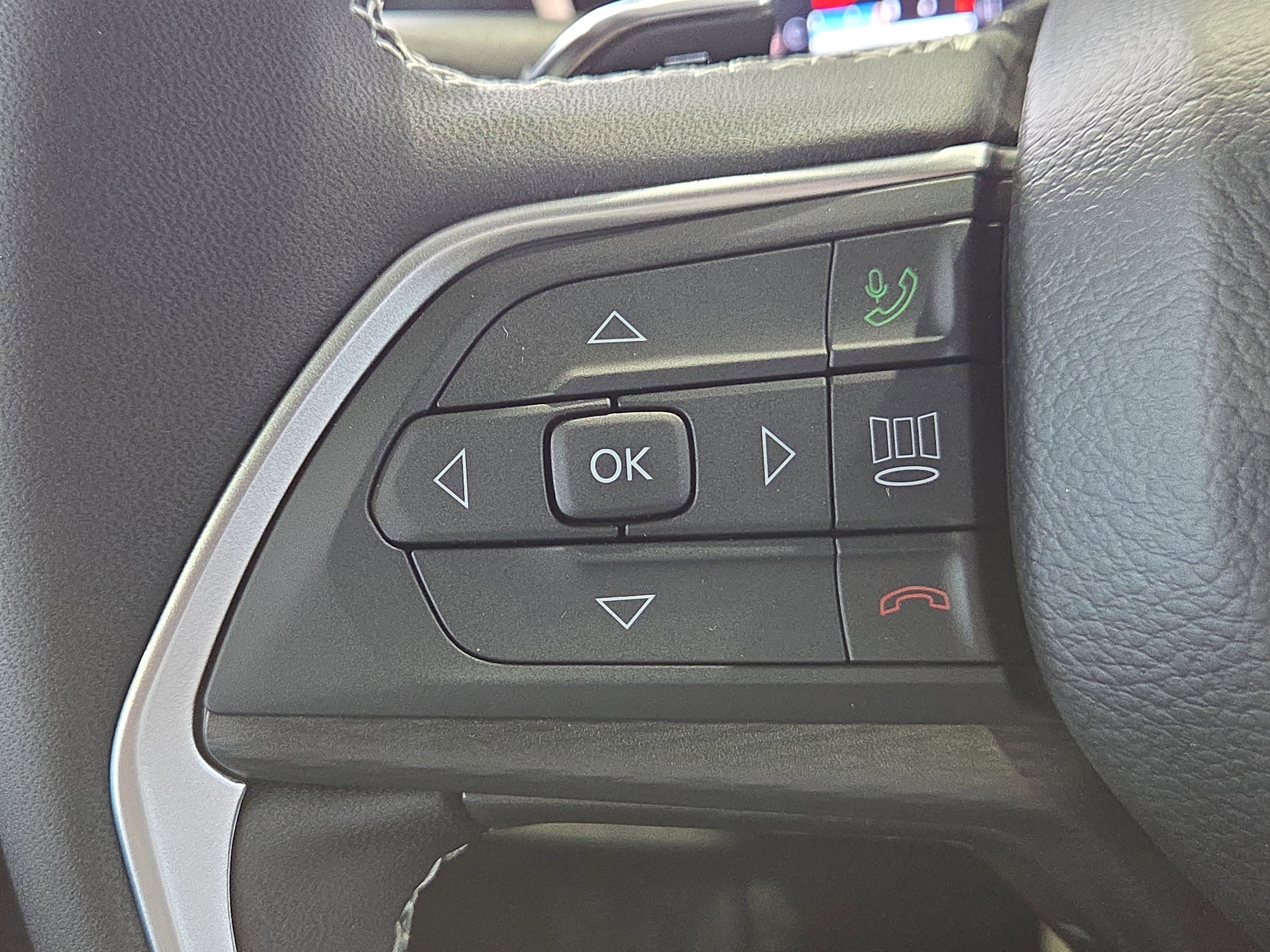 New 2025 Jeep Grand Cherokee Laredo X image 25