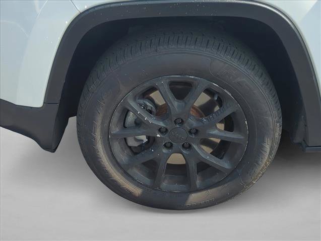 Used 2018 Jeep Cherokee Latitude Plus image 27