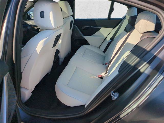 New 2026 BMW i5 AWD/4WD image 16