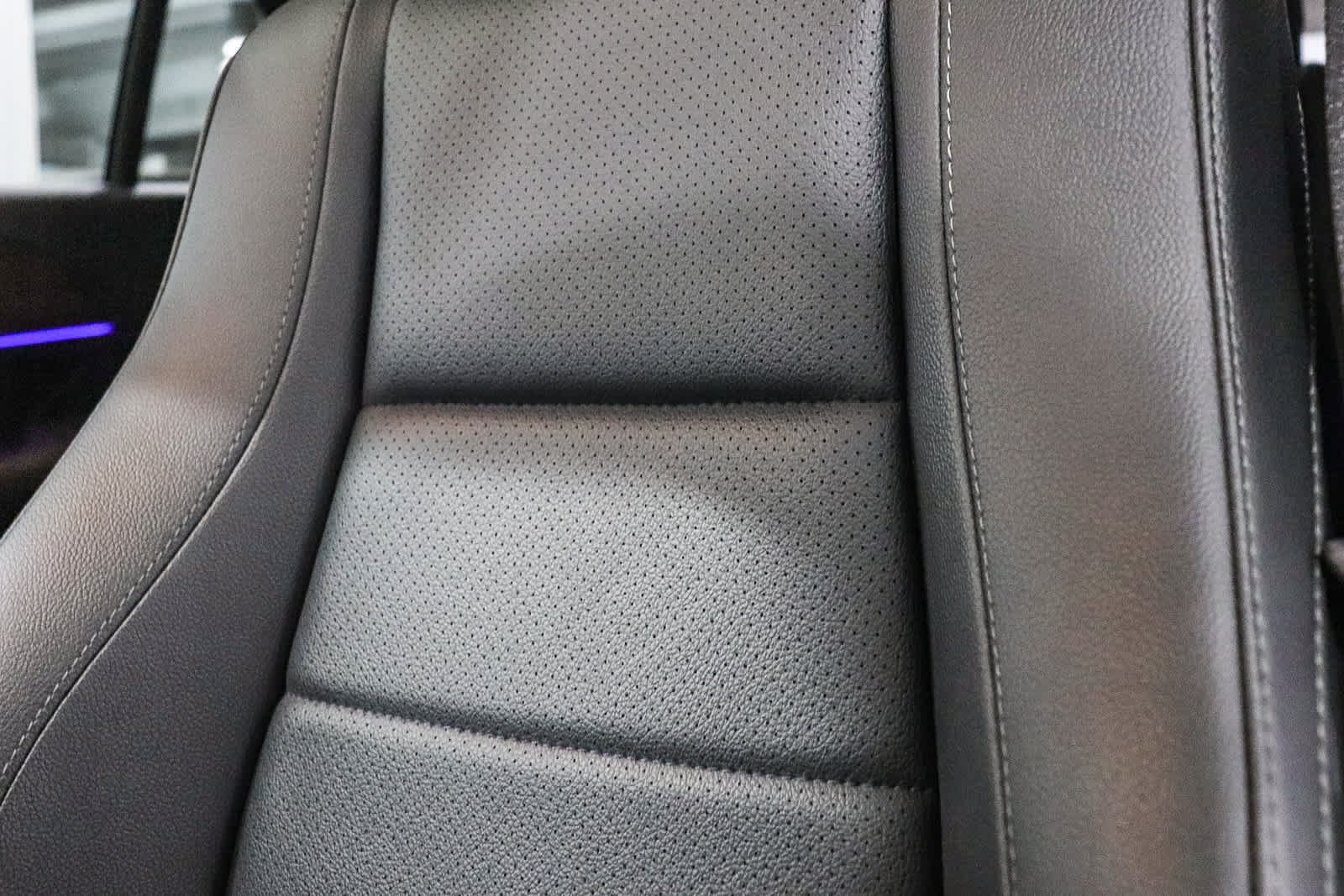 Certified 2025 Mercedes-Benz GLE 450e 4MATIC image 28