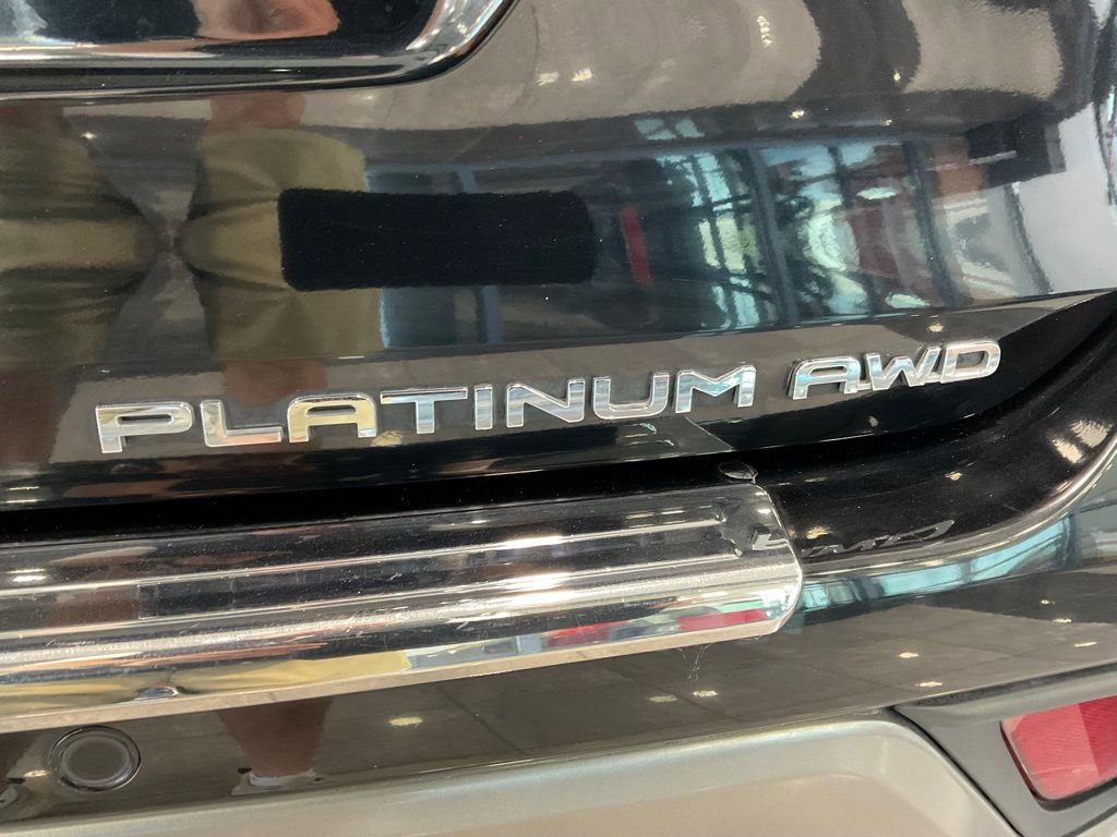 Used 2024 Toyota Highlander Platinum image 25