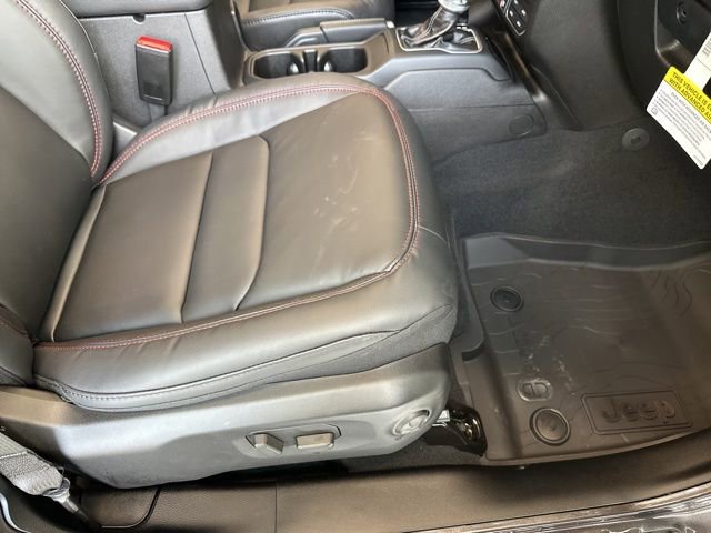 New 2026 Jeep Wrangler Unlimited Rubicon 392 image 12