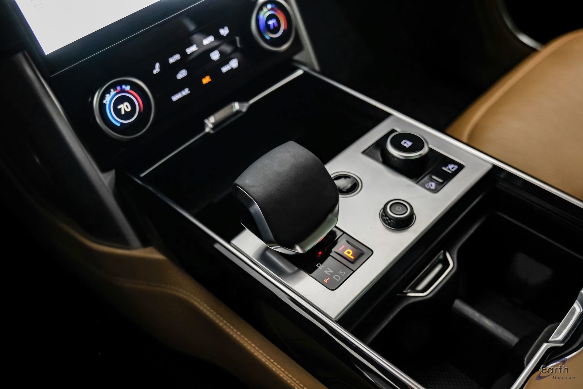 Used 2023 Land Rover Range Rover SE image 52