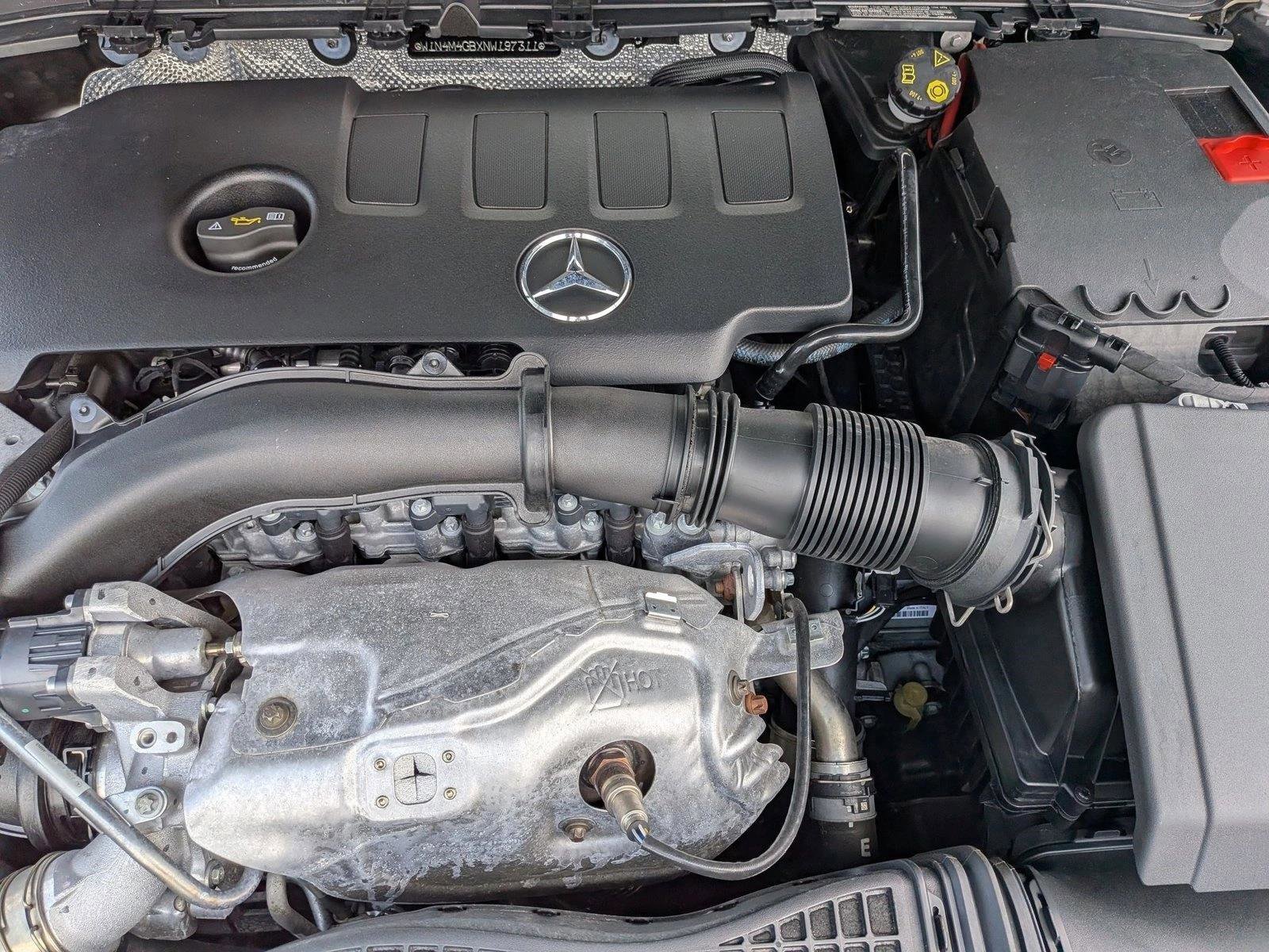 Used 2022 Mercedes-Benz GLB 250 image 21