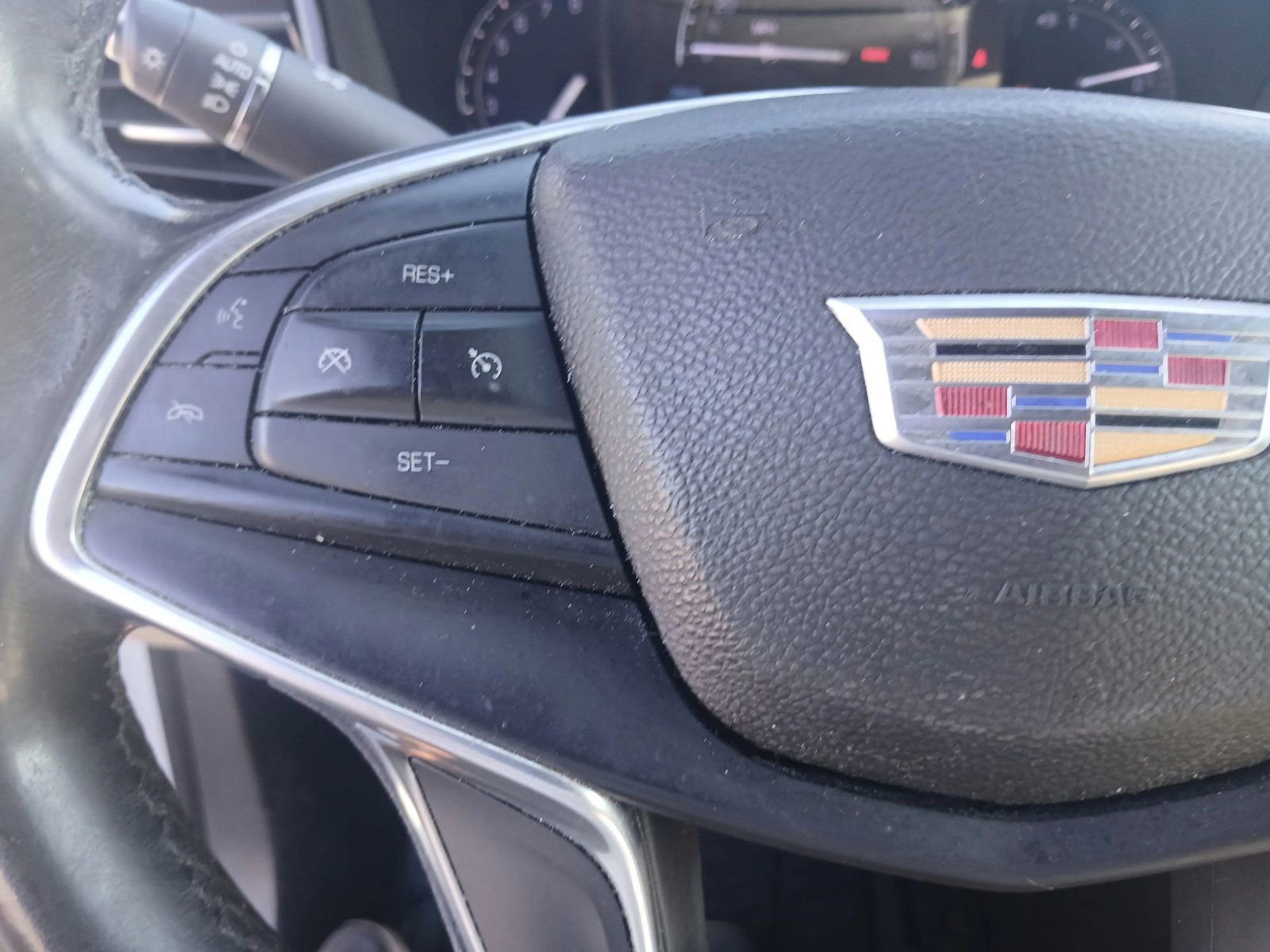 Used 2017 Cadillac XT5 FWD w/ LPO, Wheel Lock Package image 28