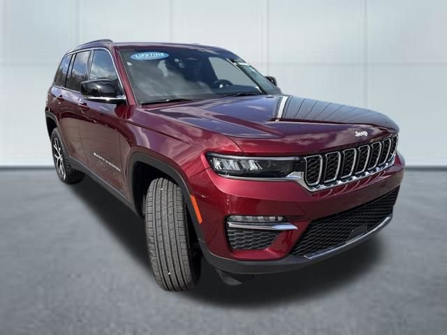 Used 2024 Jeep Grand Cherokee Limited w/ Trailer Tow Package AWD/4WD image 5