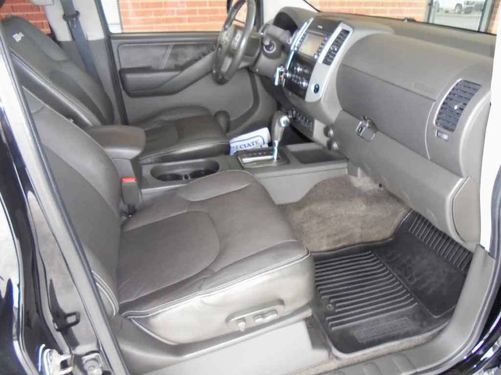 Used 2014 Nissan Frontier PRO-4X w/ Pro-4x Luxury Package image 8