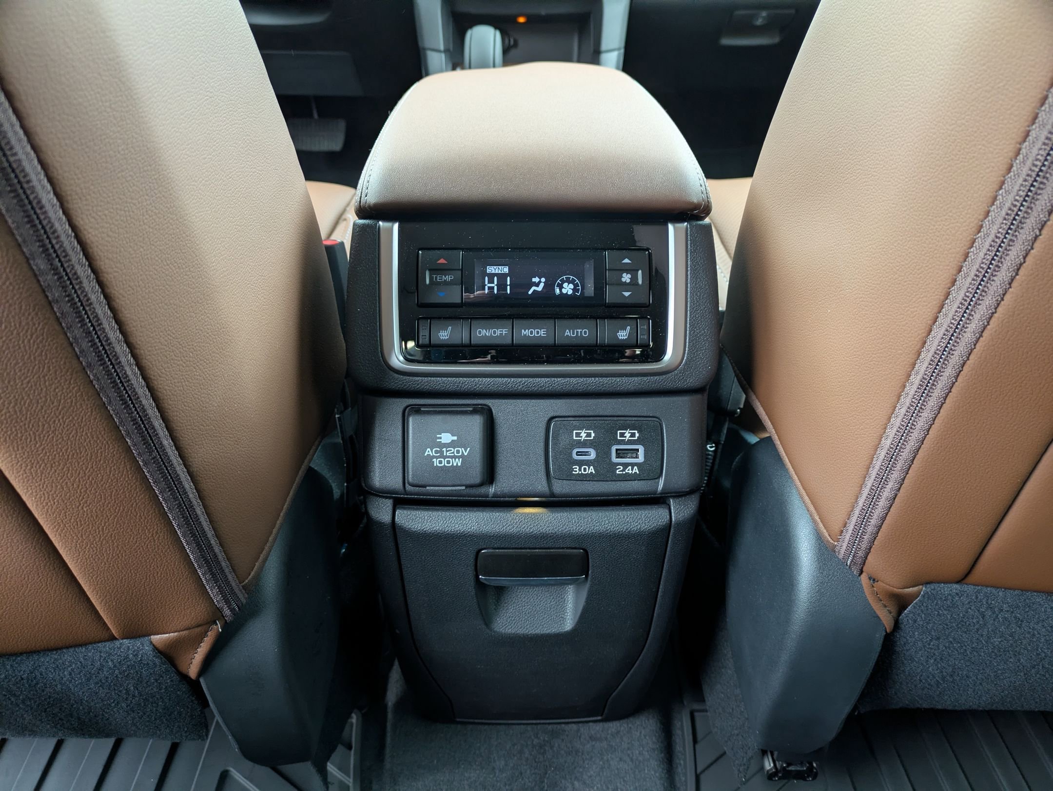 Used 2025 Subaru Ascent Touring w/ Popular Package #2 image 11