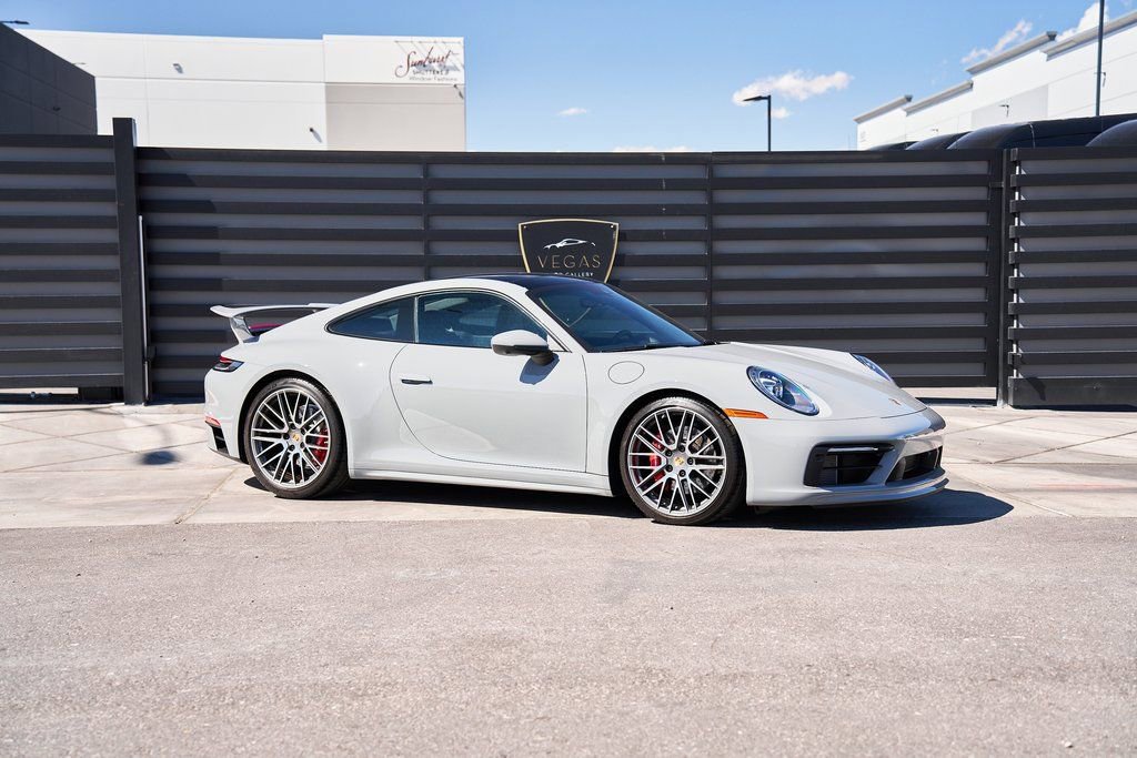 Used 2024 Porsche 911 Carrera 4S w/ Premium Package image 12