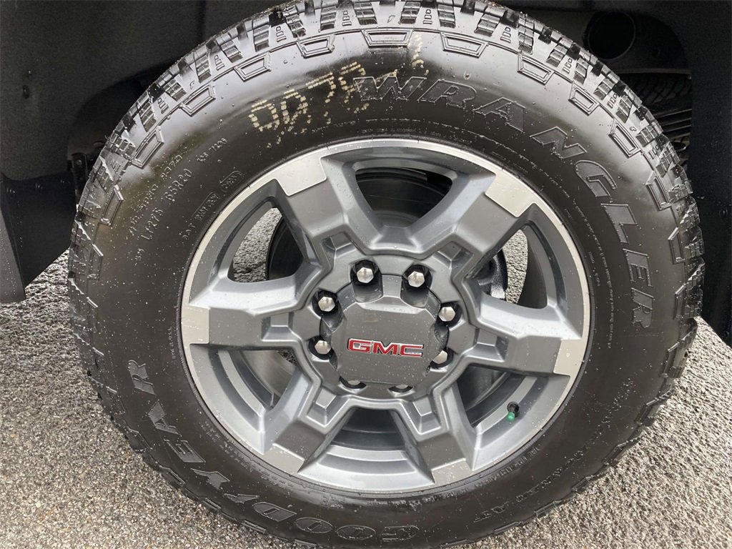 New 2026 GMC Sierra 2500 SLT w/ SLT Convenience Package image 10