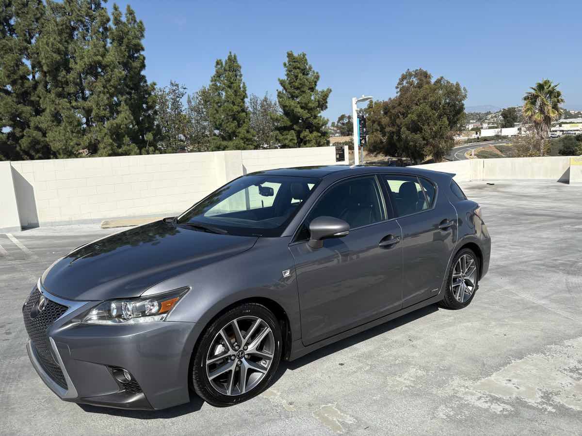 Used 2015 Lexus CT 200h image 16