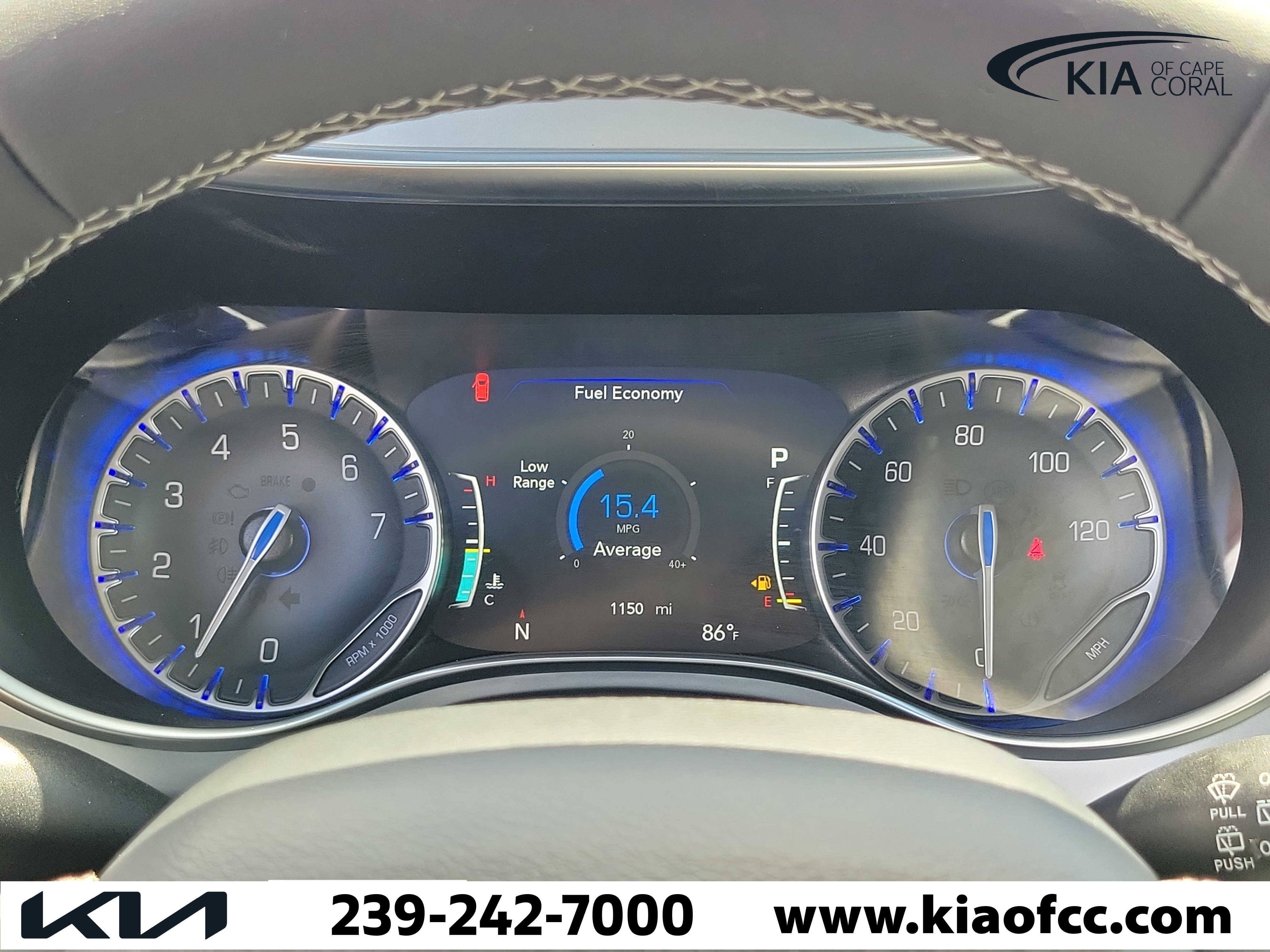 Used 2026 Chrysler Pacifica Limited image 28