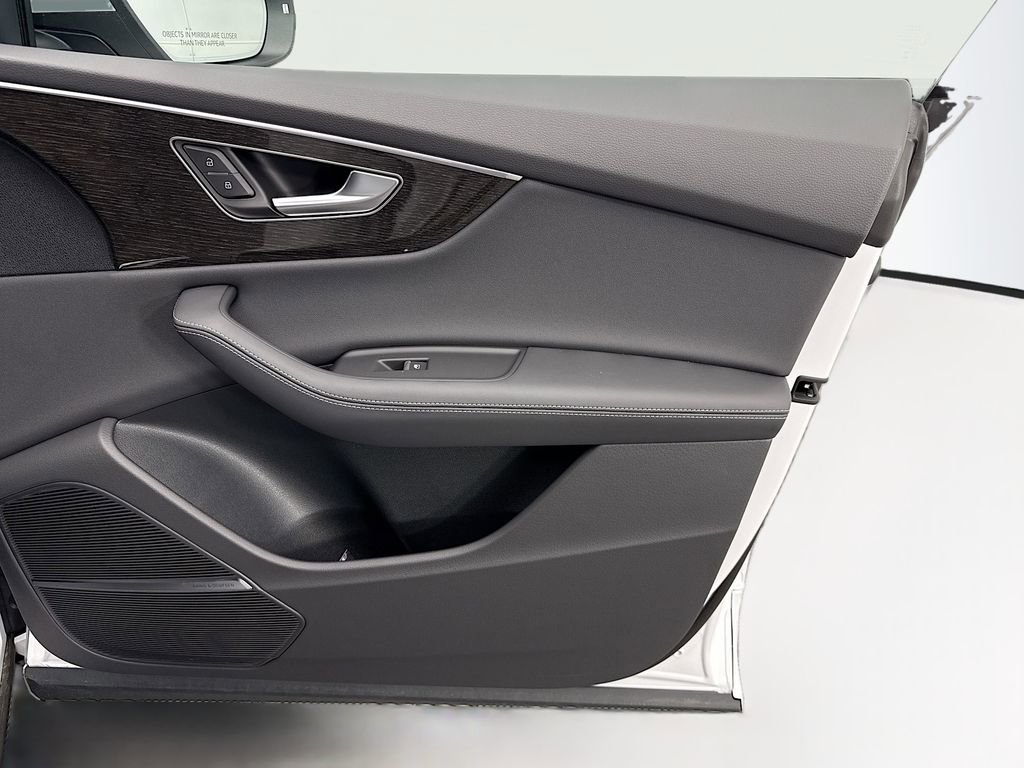 New 2026 Audi Q8 Premium Plus image 24