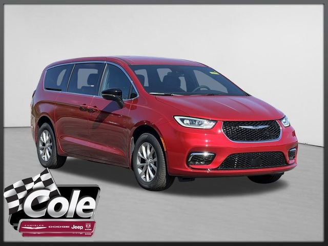 New 2026 Chrysler Pacifica Select