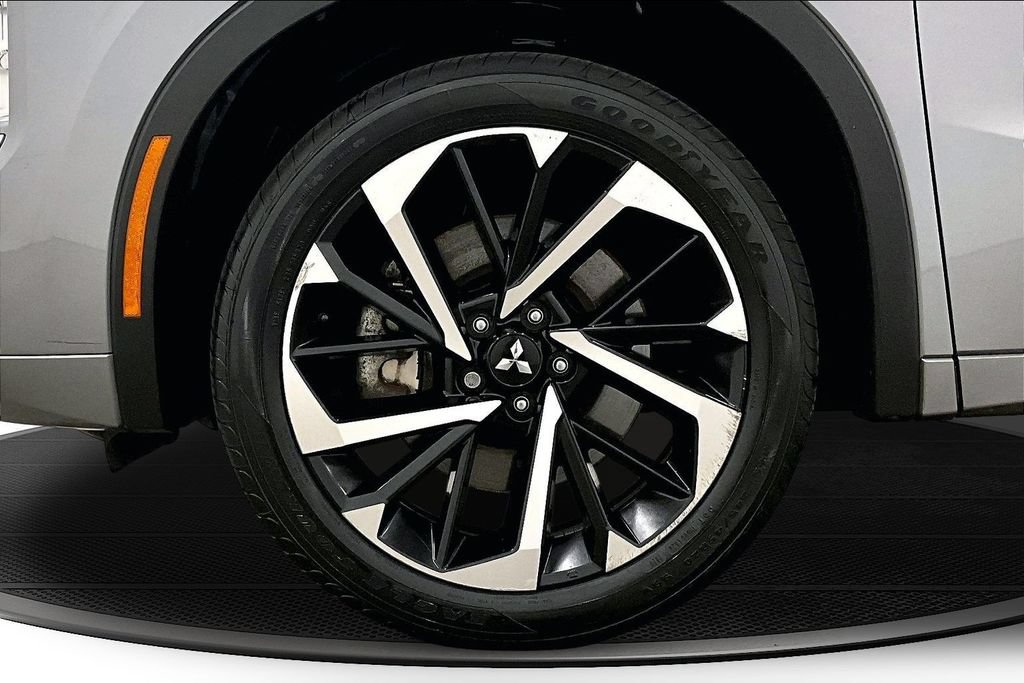 Used 2022 Mitsubishi Outlander SEL AWD/4WD image 26
