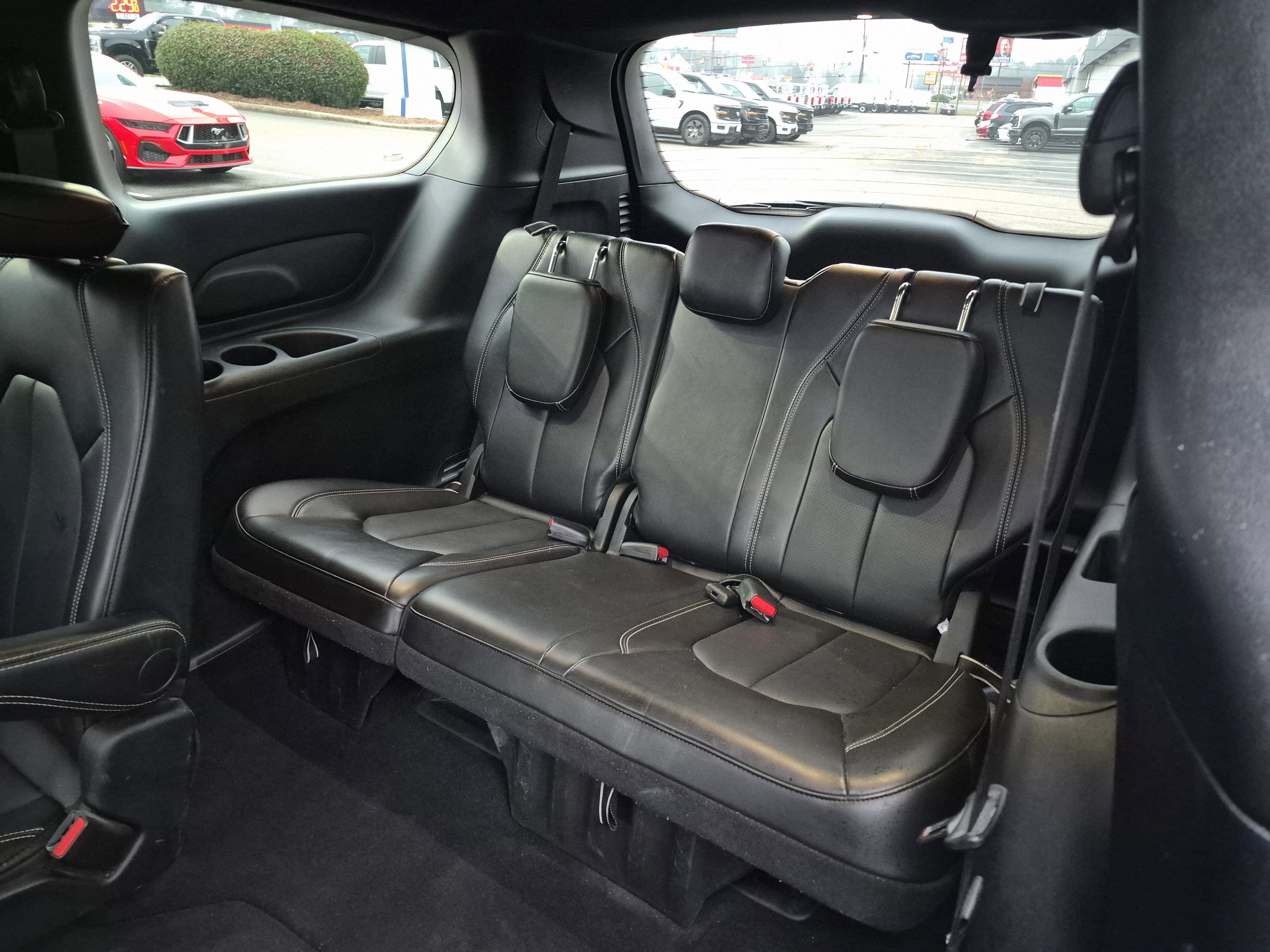 Used 2025 Chrysler Pacifica Select image 14