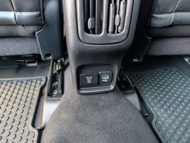 Used 2018 Jeep Compass Latitude w/ Popular Equipment Group AWD/4WD image 32