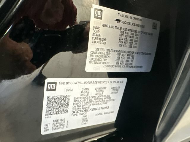 Used 2024 Chevrolet Silverado 1500 RST AWD/4WD image 31