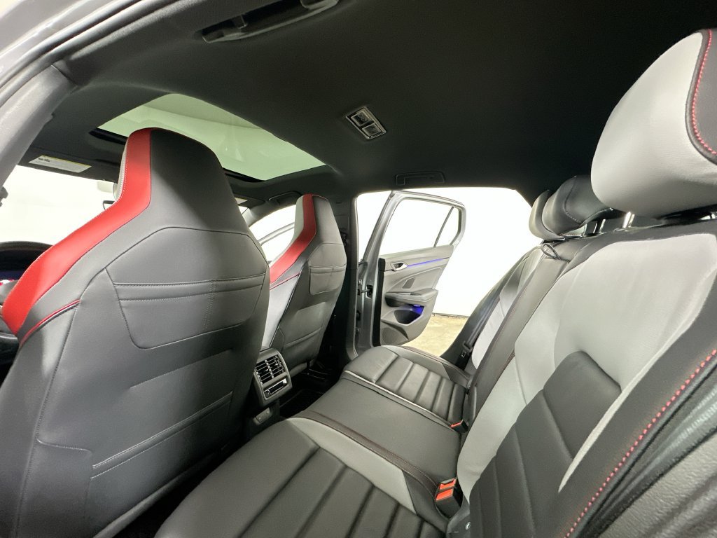 Used 2024 Volkswagen GTI Autobahn FWD image 15