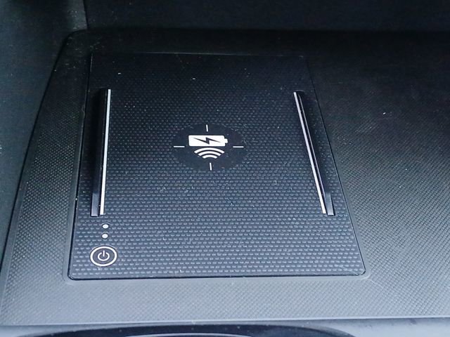 Used 2025 Honda Pilot Black Edition image 16