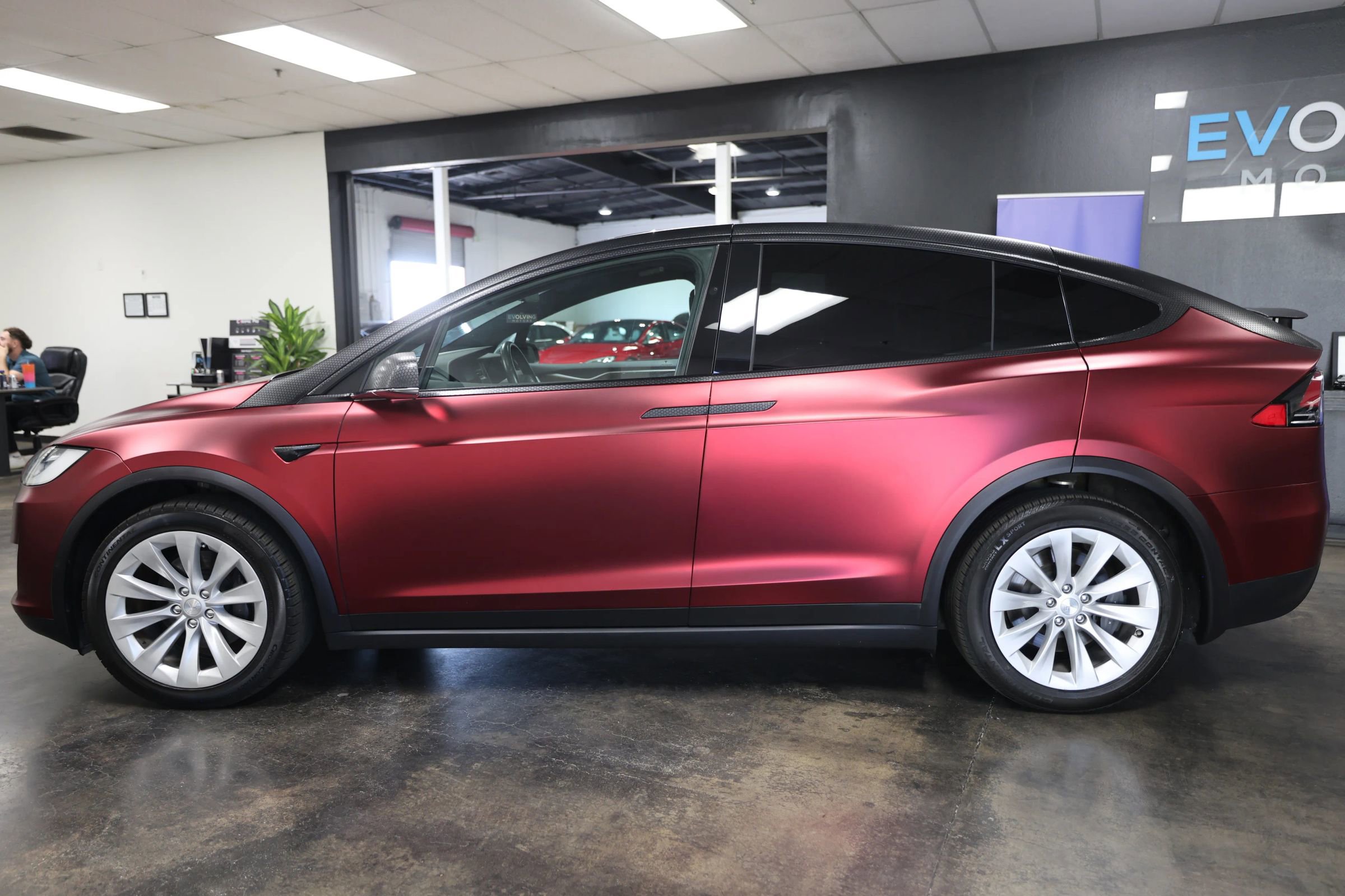 Used 2020 Tesla Model X Long Range AWD/4WD image 12